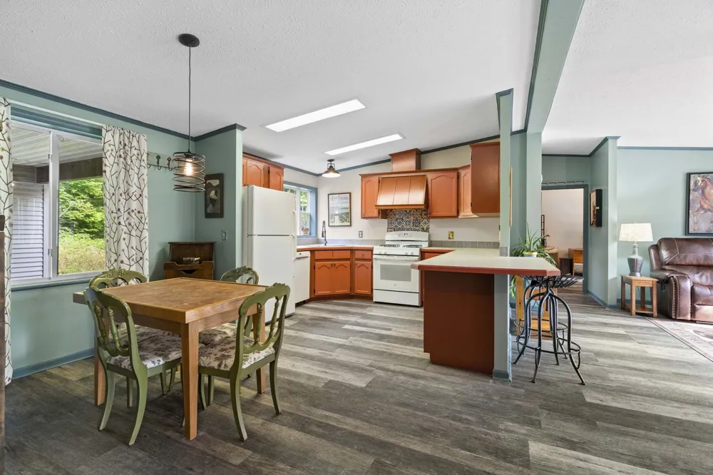 3652 S Schomberg Road Centerville Township, MI 49621