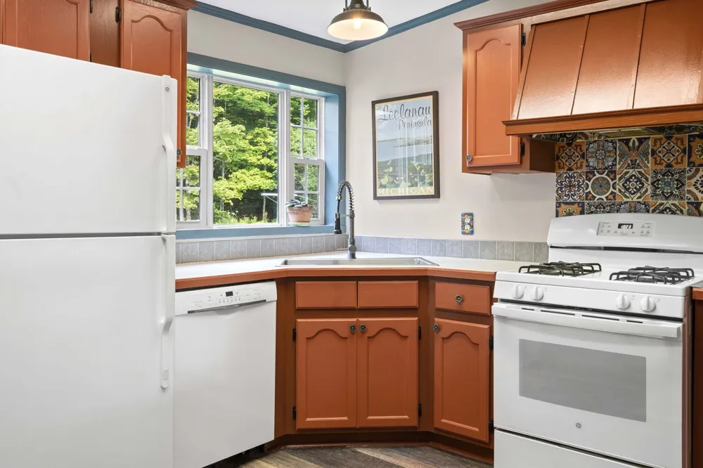 3652 S Schomberg Road Centerville Township, MI 49621