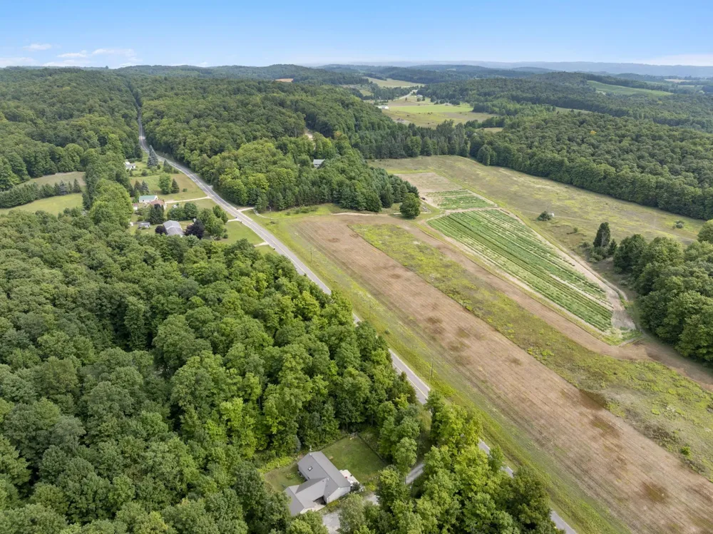 3652 S Schomberg Road Centerville Township, MI 49621