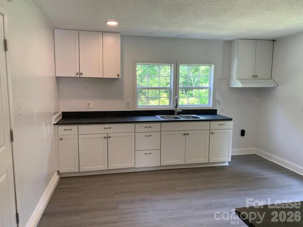 965 Ashby Street Kannapolis, NC 28081