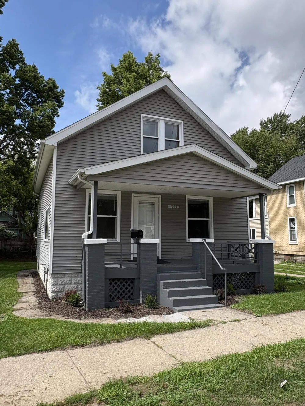 1025 Hamilton Avenue NW Grand Rapids City, MI 49504