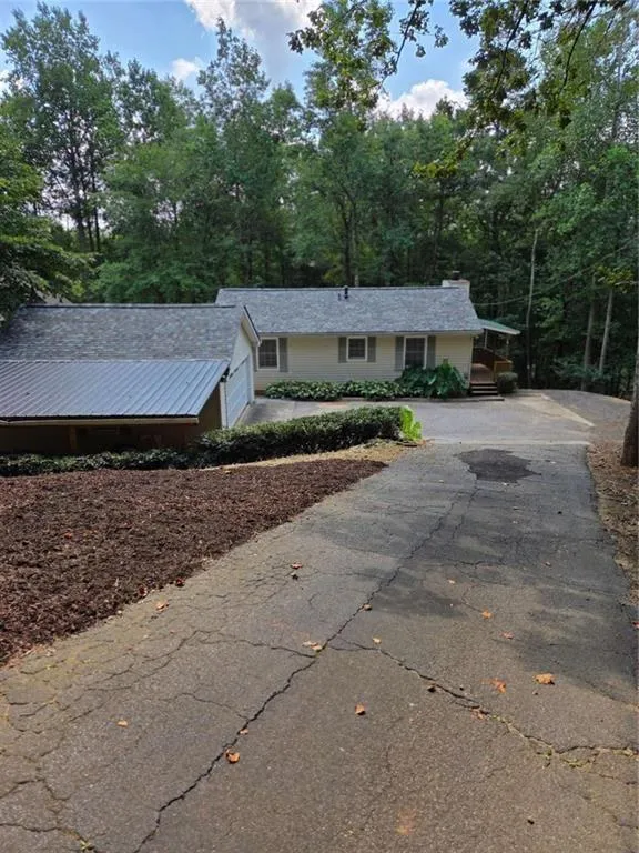 984 Overlook Drive Dawsonville, GA 30534