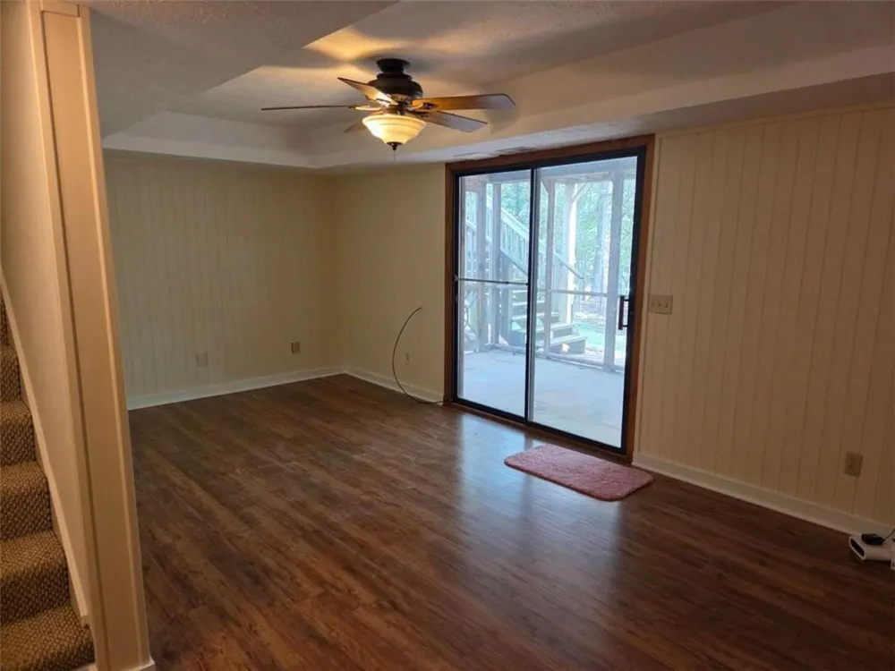 984 Overlook Drive Dawsonville, GA 30534