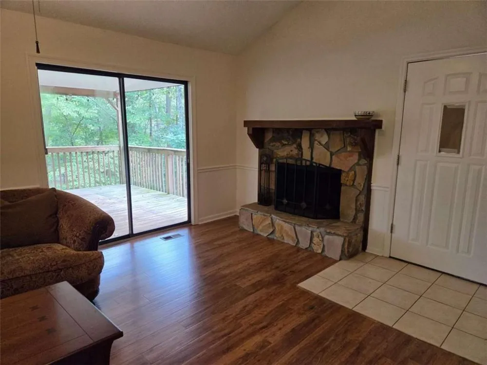 984 Overlook Drive Dawsonville, GA 30534