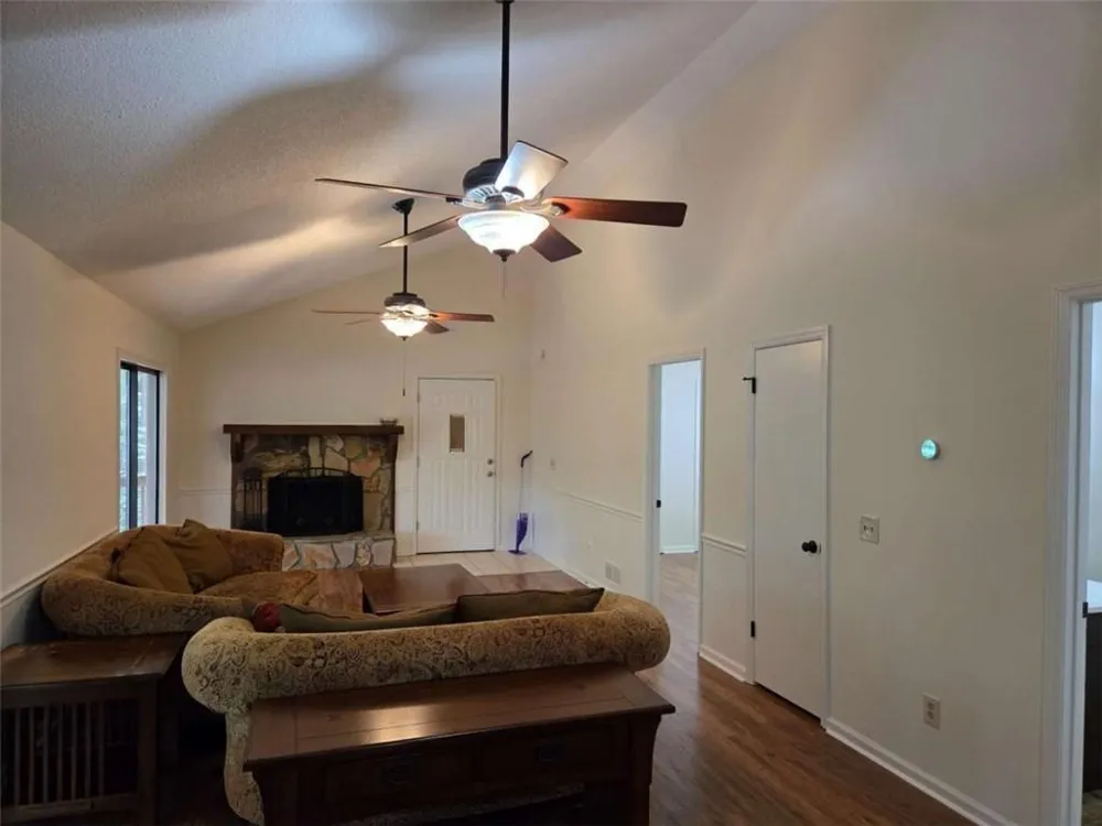 984 Overlook Drive Dawsonville, GA 30534