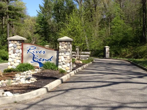 1630 Forest Trail