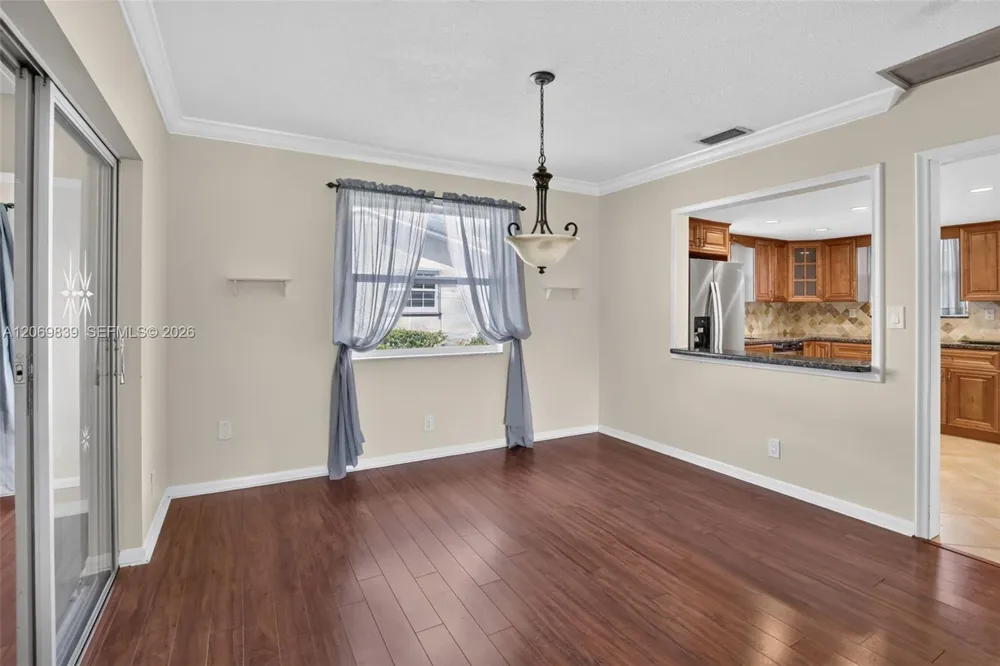 7118 E Tropical Way Plantation, FL 33317