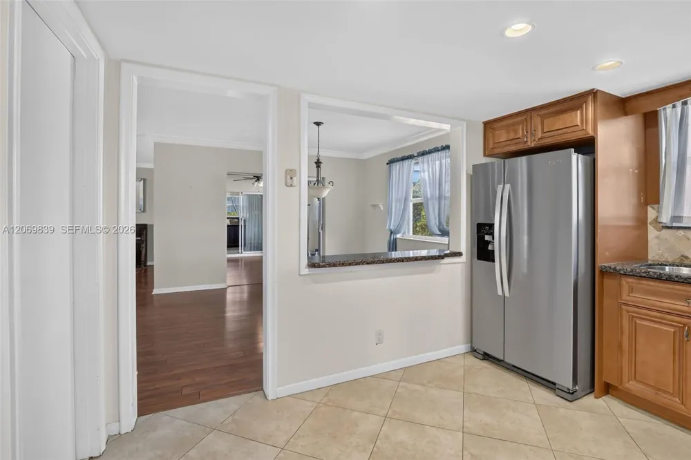 7118 E Tropical Way Plantation, FL 33317