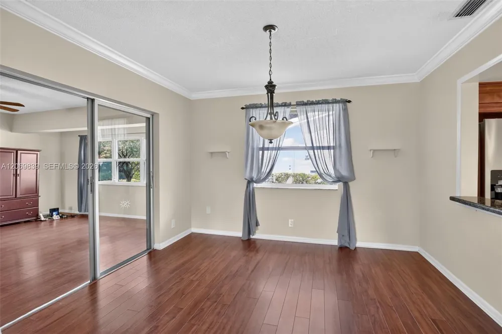 7118 E Tropical Way Plantation, FL 33317
