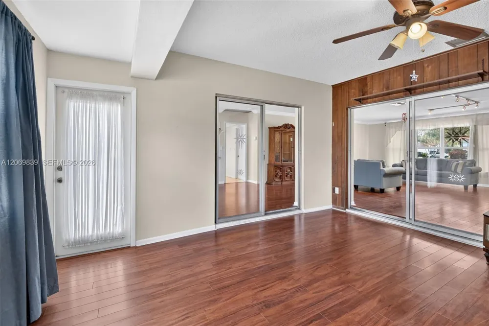 7118 E Tropical Way Plantation, FL 33317