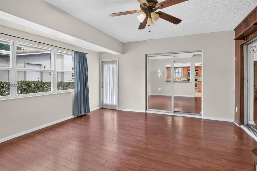 7118 E Tropical Way Plantation, FL 33317