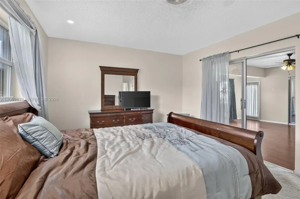 7118 E Tropical Way Plantation, FL 33317