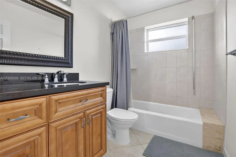 7118 E Tropical Way Plantation, FL 33317