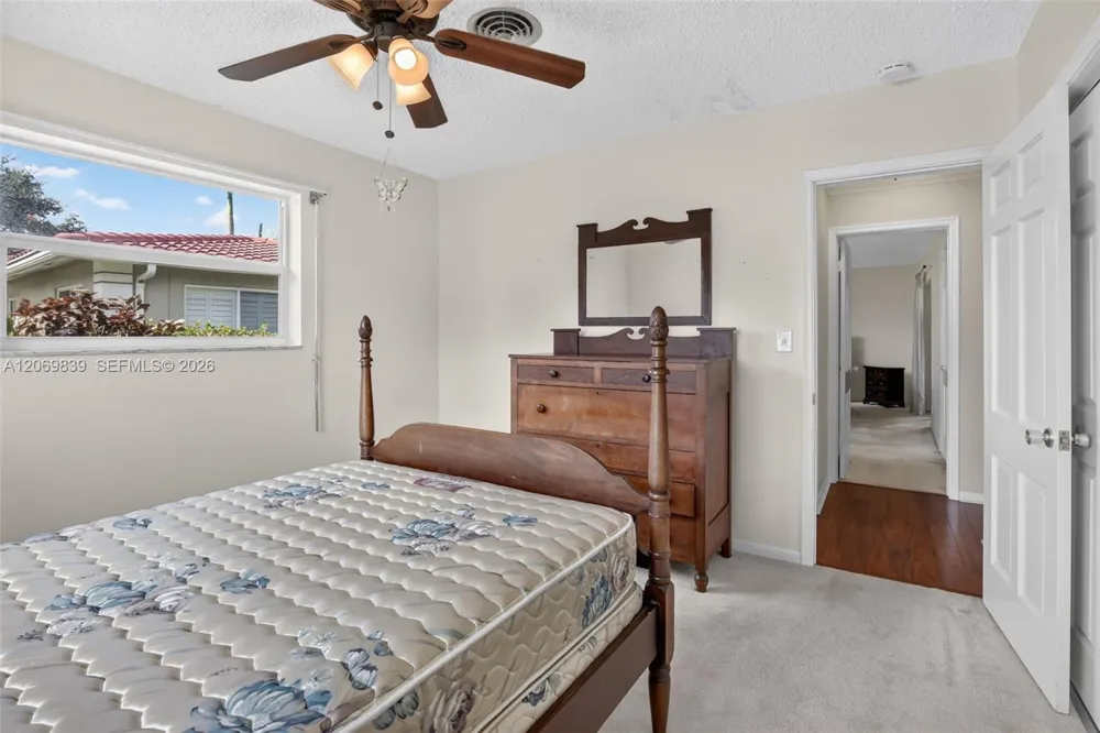 7118 E Tropical Way Plantation, FL 33317