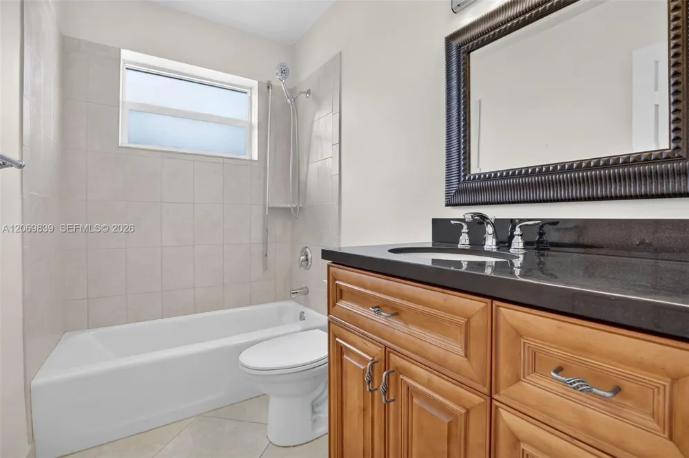7118 E Tropical Way Plantation, FL 33317