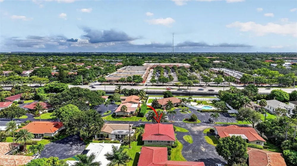 7118 E Tropical Way Plantation, FL 33317