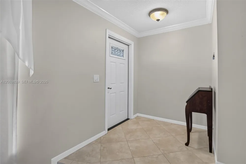 7118 E Tropical Way Plantation, FL 33317