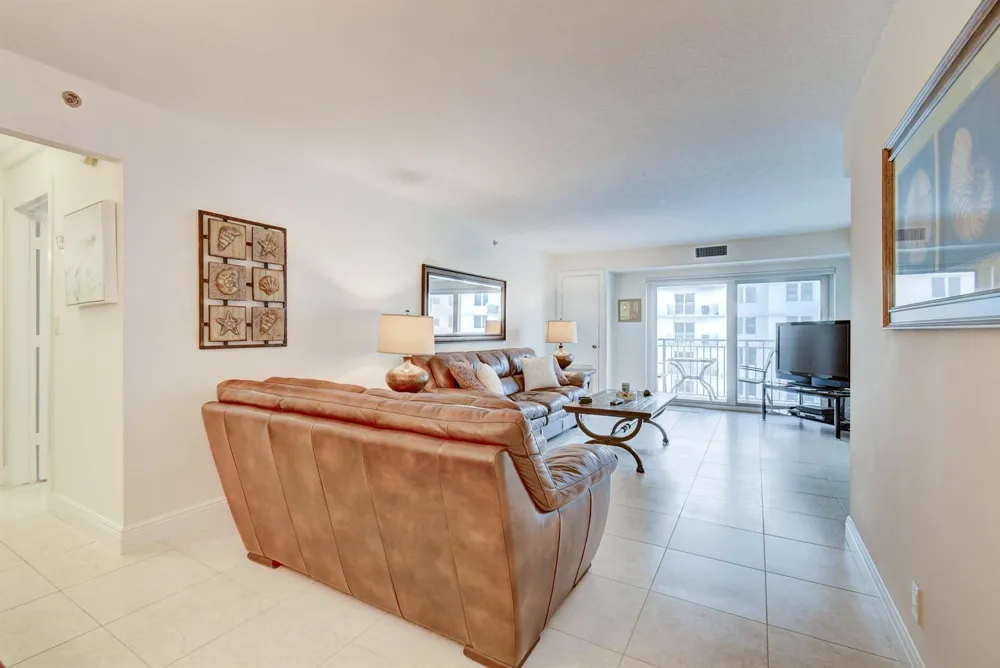 3221 S Ocean Boulevard #704 Highland Beach, FL 33487