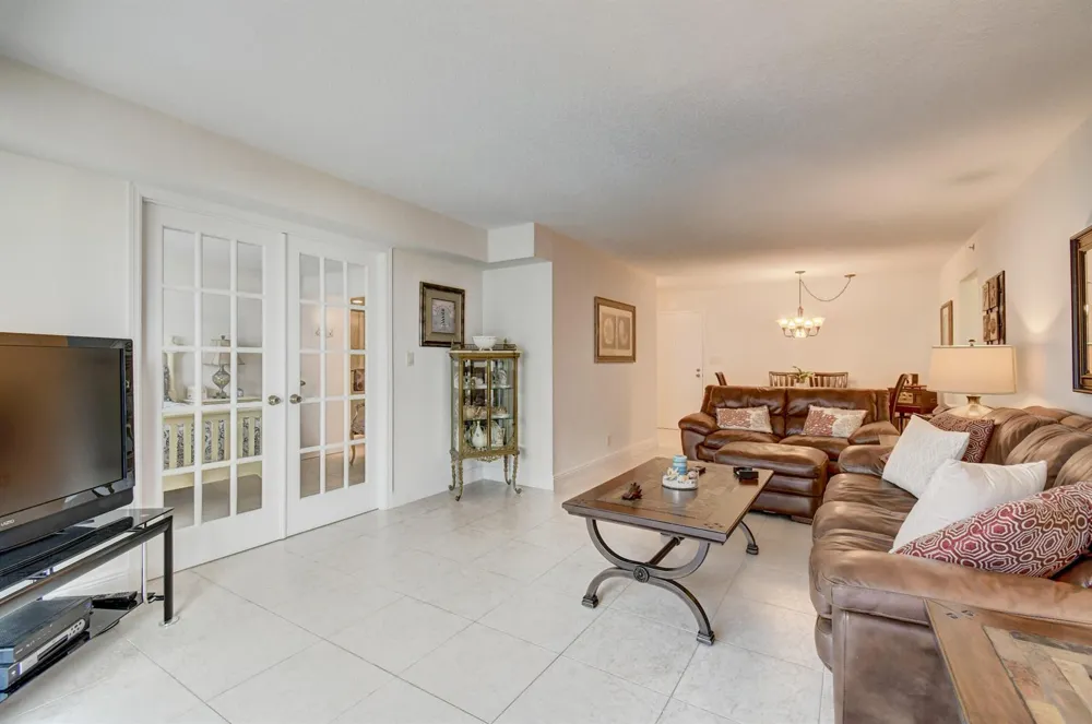 3221 S Ocean Boulevard #704 Highland Beach, FL 33487