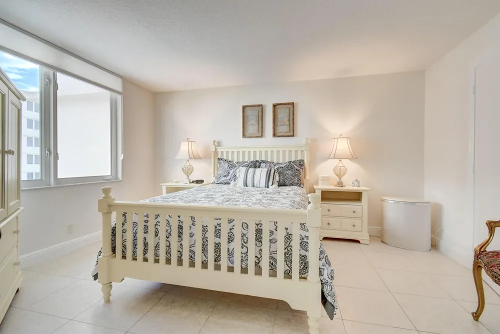 3221 S Ocean Boulevard #704 Highland Beach, FL 33487