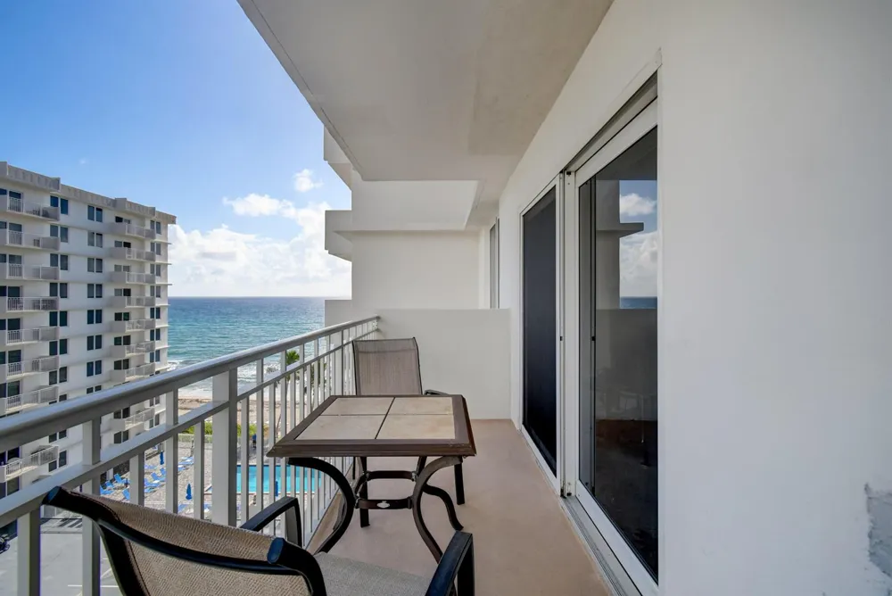 3221 S Ocean Boulevard #704 Highland Beach, FL 33487