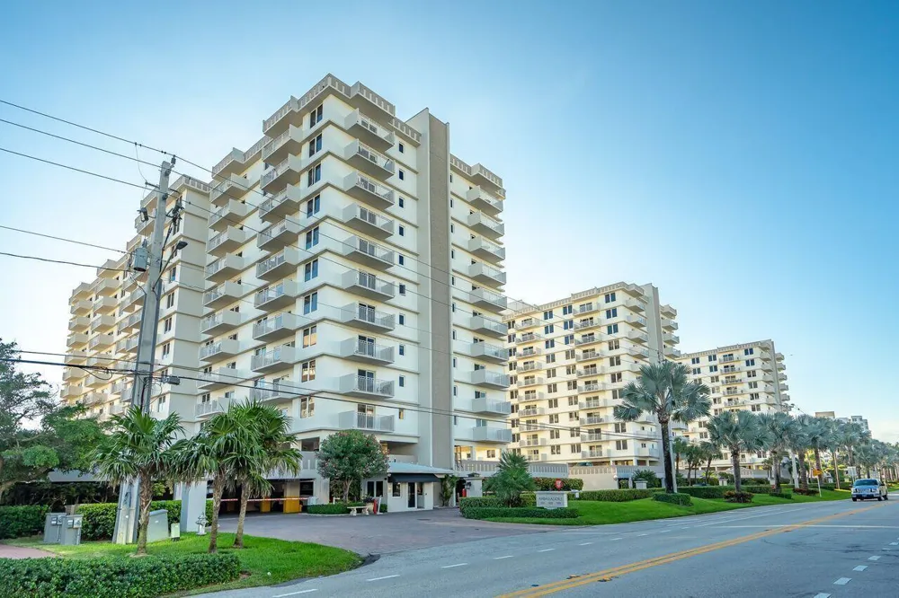 3221 S Ocean Boulevard #704 Highland Beach, FL 33487