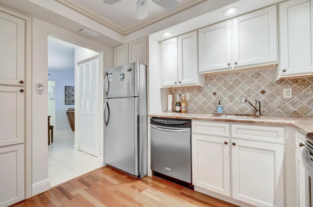 3221 S Ocean Boulevard #704 Highland Beach, FL 33487