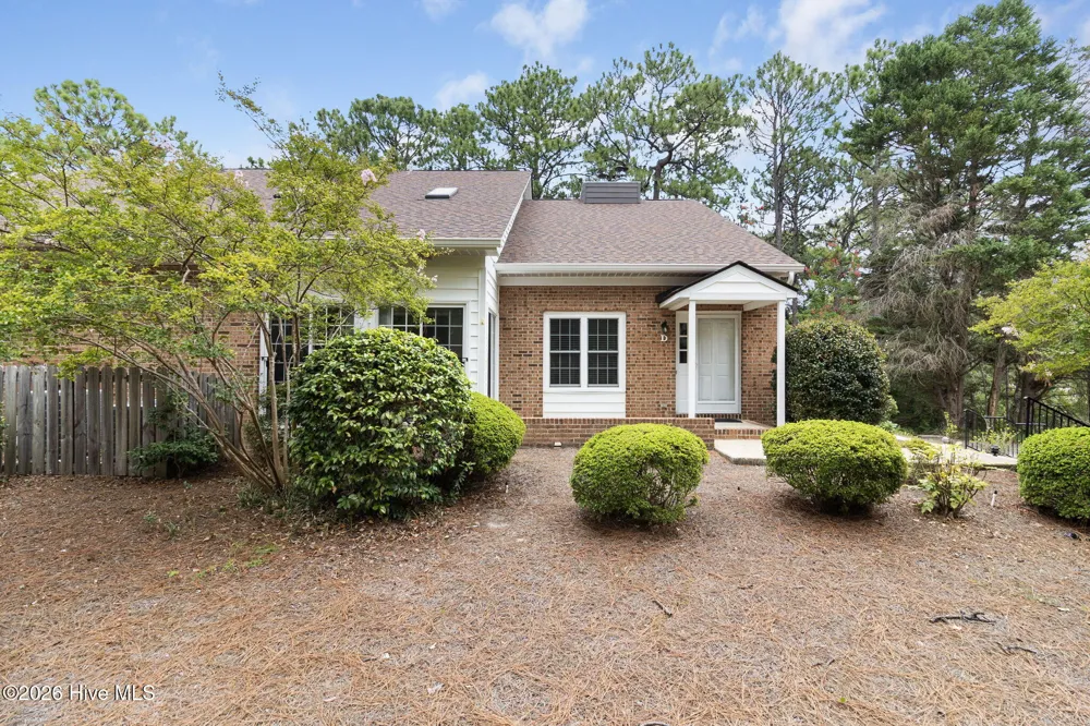 12 Pinehurst Manor Drive #D Pinehurst, NC 28374