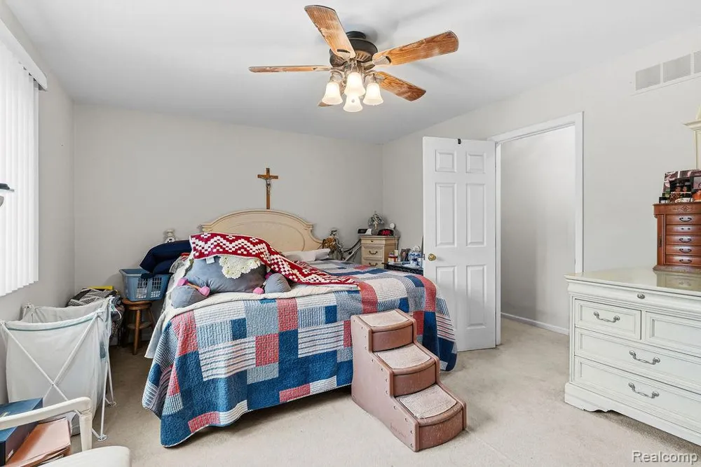 4713 Desert Bridge Court Highland Charter Township, MI 48356