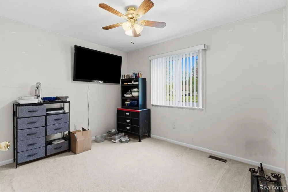 4713 Desert Bridge Court Highland Charter Township, MI 48356
