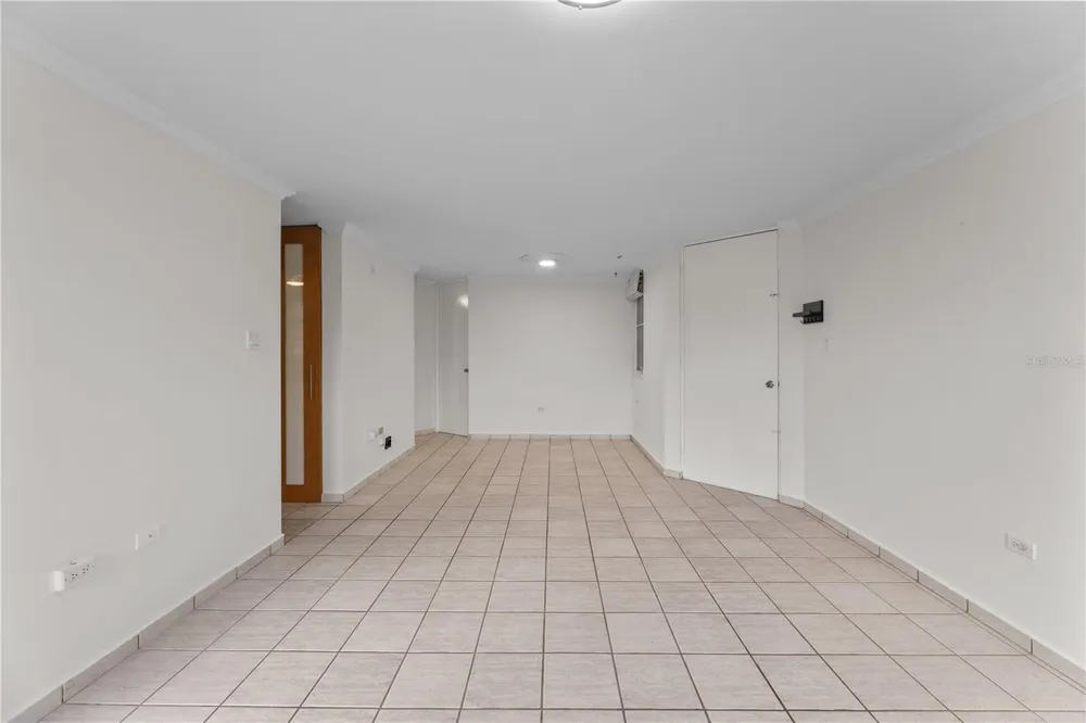 1105 AVE JUAN CARLOS DE BORBON #1105 Guaynabo, PR 00969