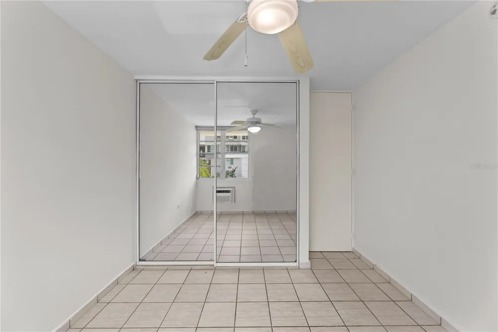 1105 AVE JUAN CARLOS DE BORBON #1105 Guaynabo, PR 00969