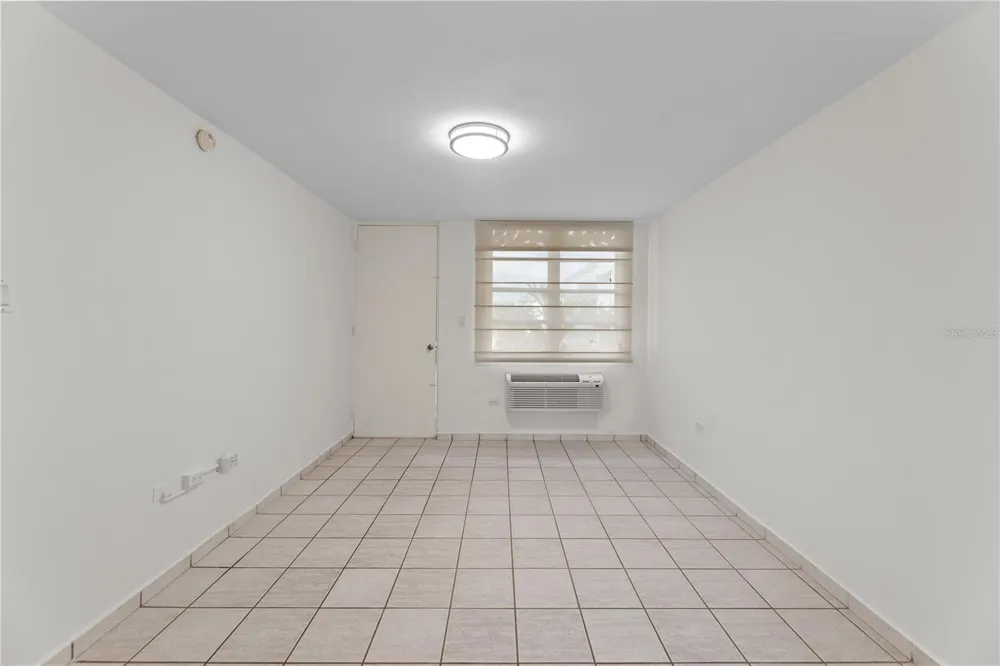 1105 AVE JUAN CARLOS DE BORBON #1105 Guaynabo, PR 00969