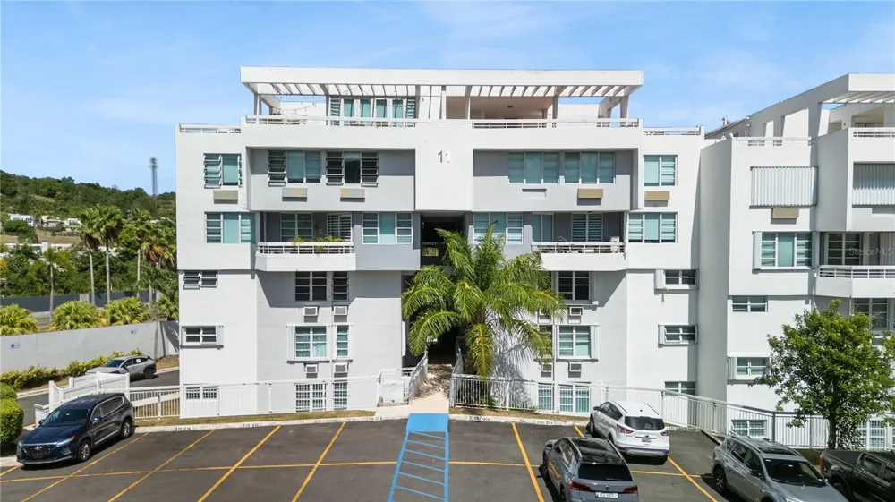 1105 AVE JUAN CARLOS DE BORBON #1105 Guaynabo, PR 00969
