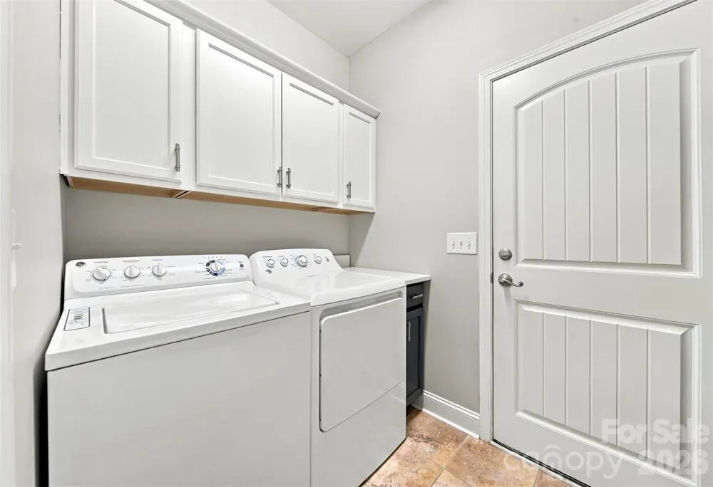 7244 Kenyon Drive Denver, NC 28037