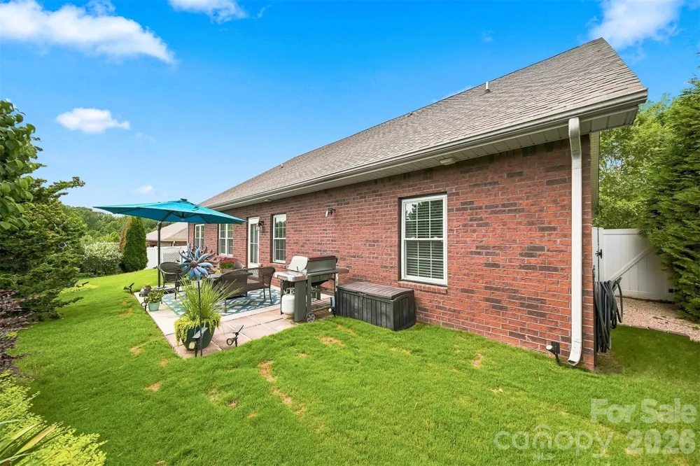 7244 Kenyon Drive Denver, NC 28037