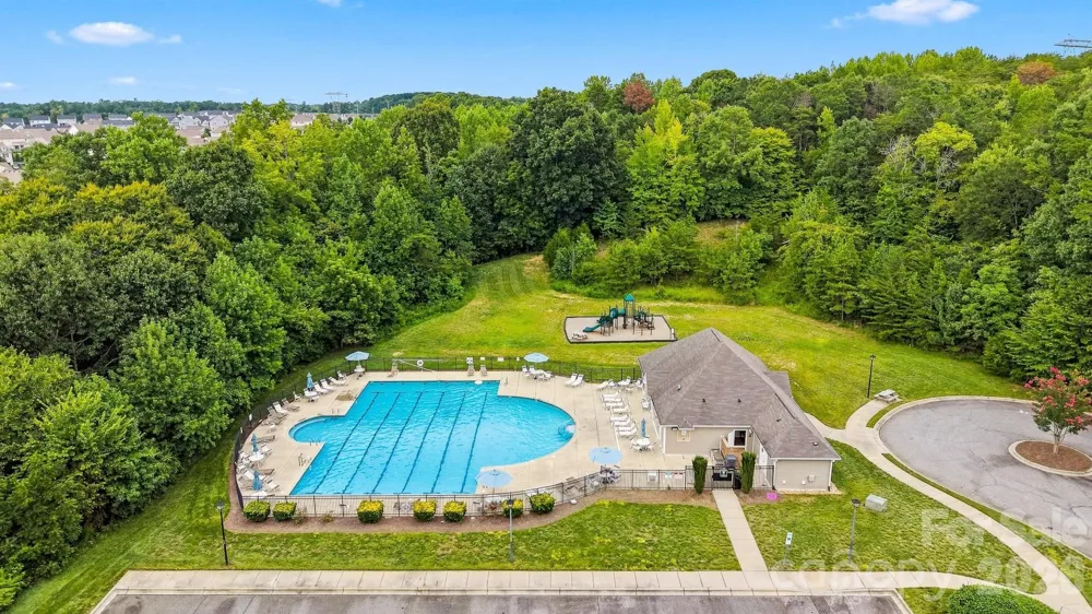 7244 Kenyon Drive Denver, NC 28037