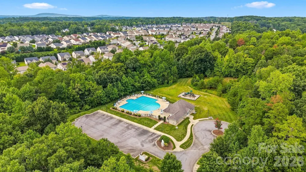 7244 Kenyon Drive Denver, NC 28037