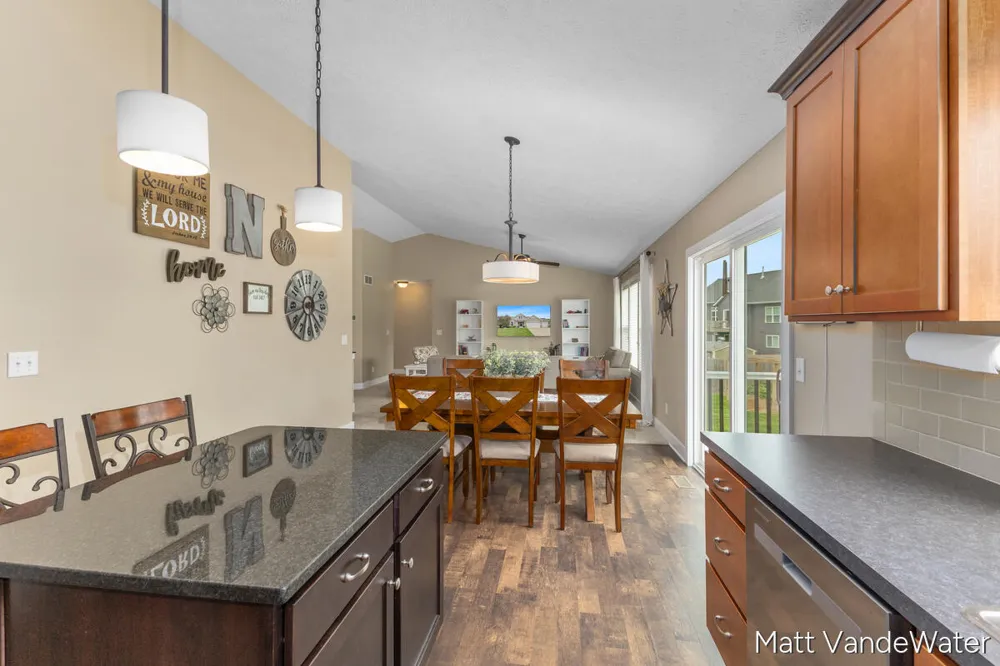 3501 Tearose Drive Hudsonville, MI 49426