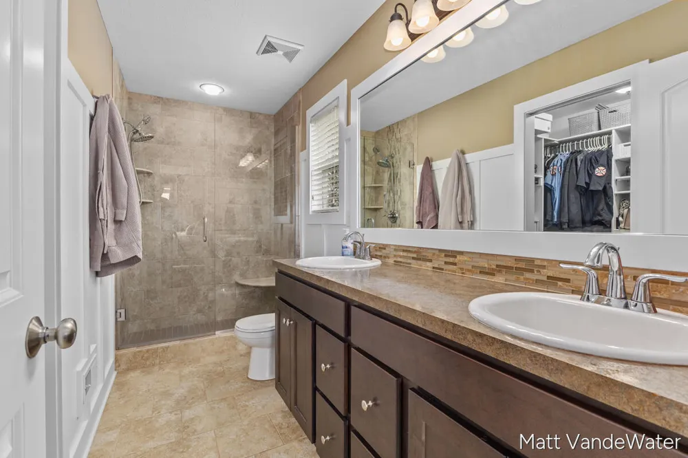 3501 Tearose Drive Hudsonville, MI 49426