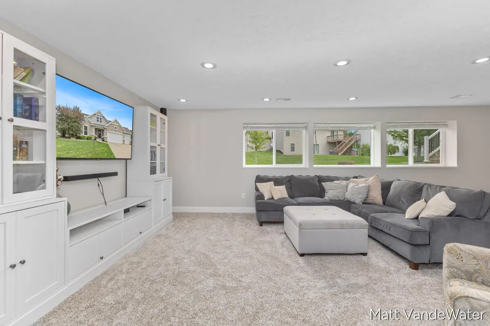 3501 Tearose Drive Hudsonville, MI 49426
