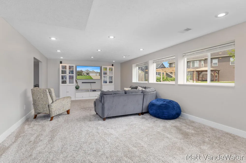 3501 Tearose Drive Hudsonville, MI 49426