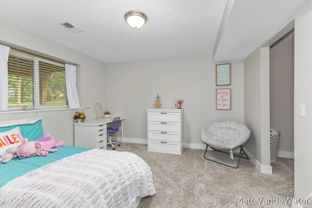 3501 Tearose Drive Hudsonville, MI 49426