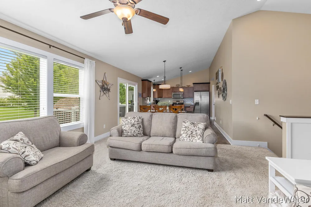 3501 Tearose Drive Hudsonville, MI 49426