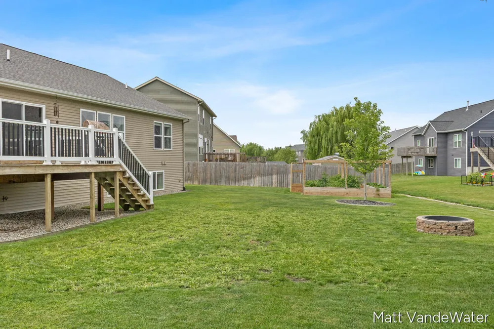 3501 Tearose Drive Hudsonville, MI 49426