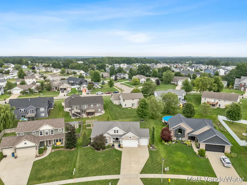 3501 Tearose Drive Hudsonville, MI 49426