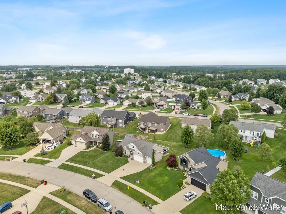 3501 Tearose Drive Hudsonville, MI 49426