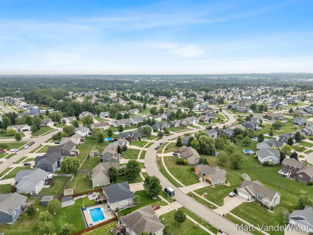 3501 Tearose Drive Hudsonville, MI 49426