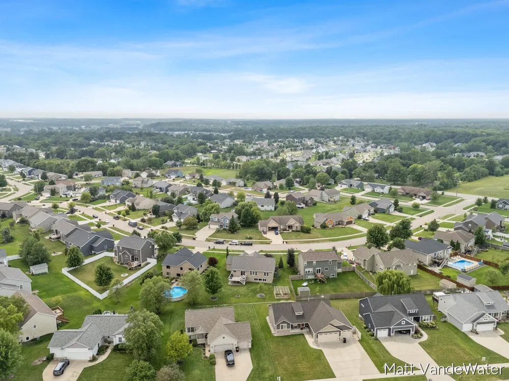 3501 Tearose Drive Hudsonville, MI 49426