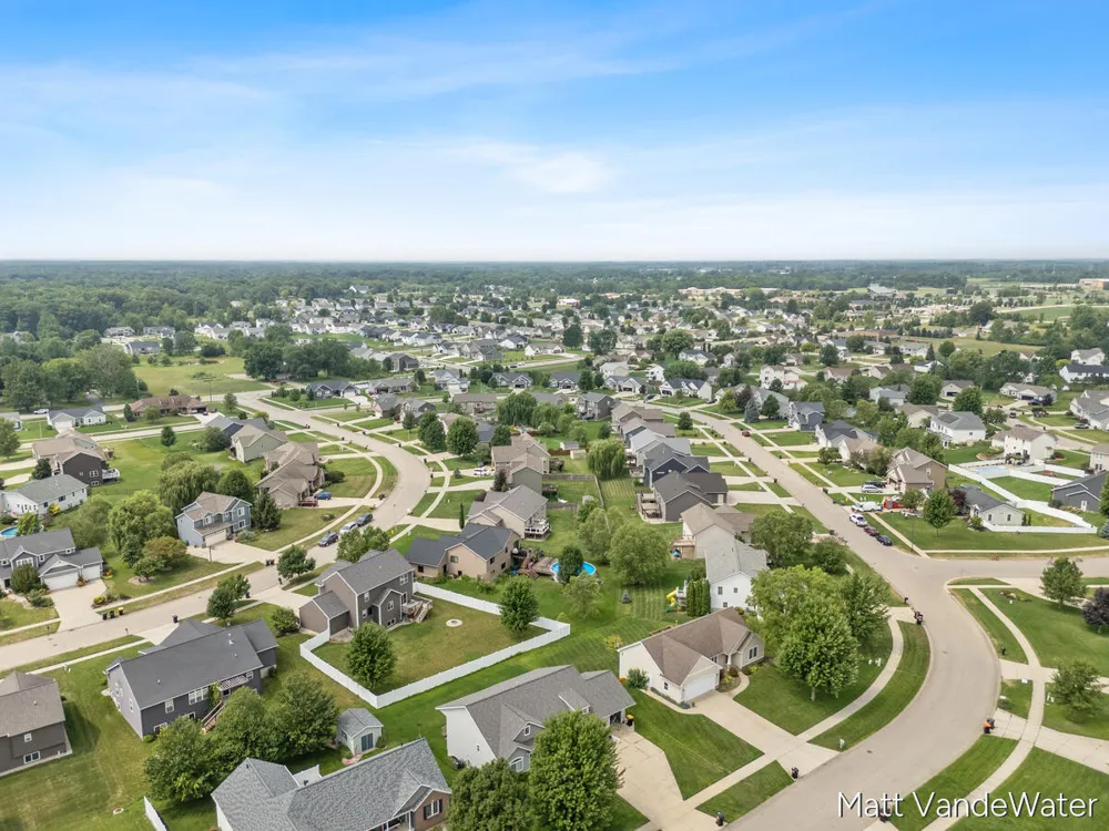 3501 Tearose Drive Hudsonville, MI 49426